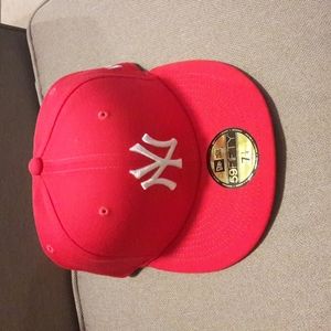New York Yankees  lava red mens 7 1/4 hat